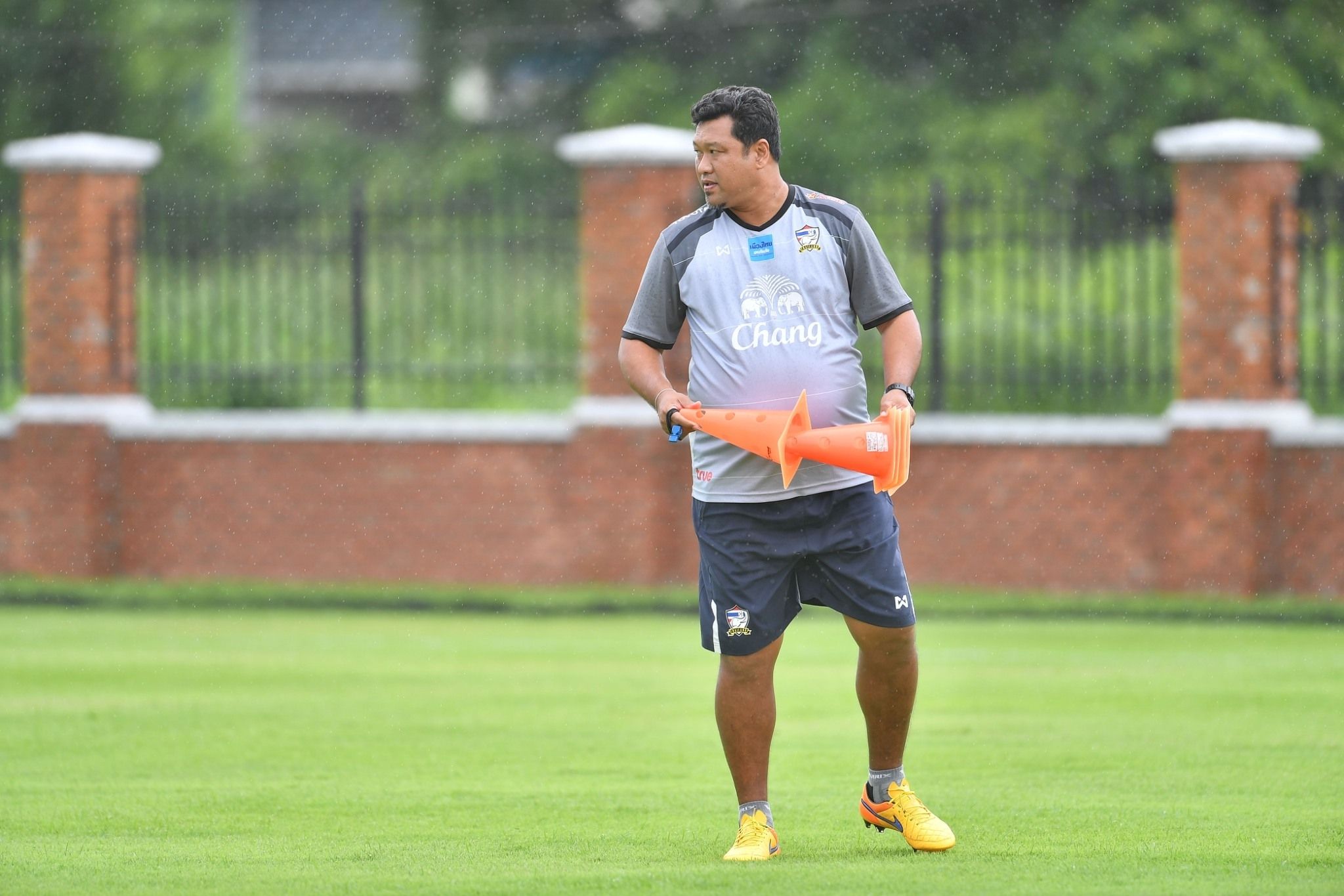 วรวุธ ศรีมะฆะ