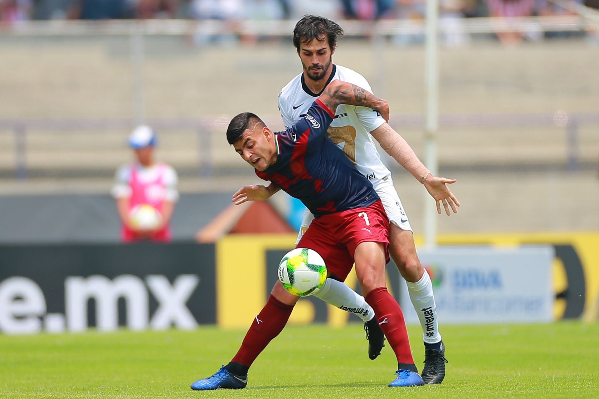 Pumas Chivas Alejandro Arribas Alexis Vega
