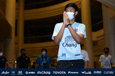 ถิรวุฑ สรวลสรรค์