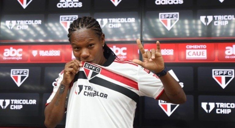 Formiga foi apresentada pelo São Paulo