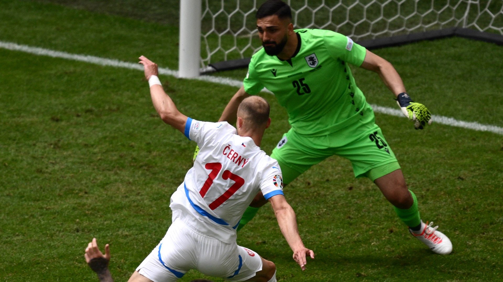 Georgia goalkeeper Giorgi Mamardashvili