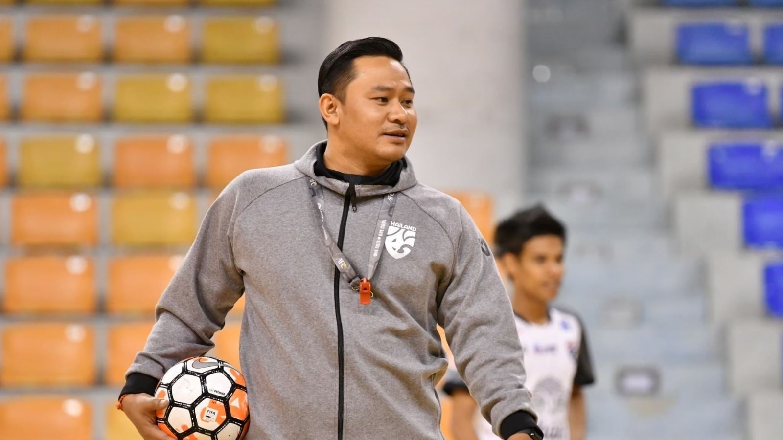 รักษ์พล สายเนตรงาม