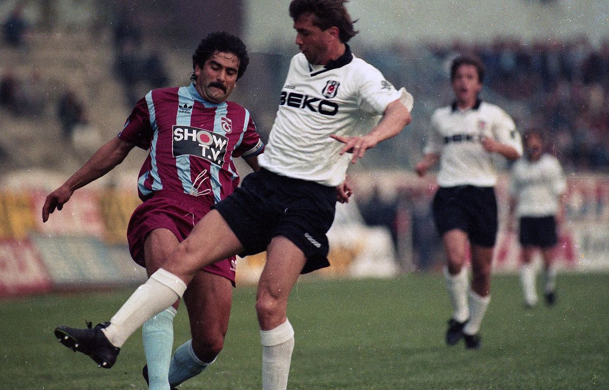 Unal Karaman, Trabzonspor v Besiktas 03091994