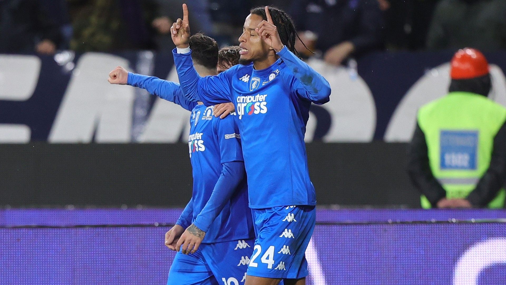 Empoli celebrates goal against Sampdoria