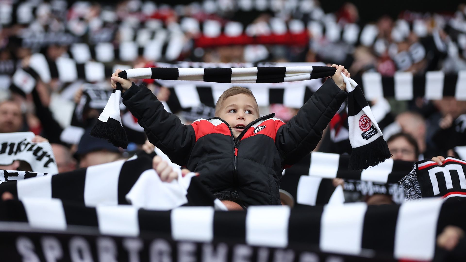 Eintracht Frankfurt fans Bundesliga 2022-23