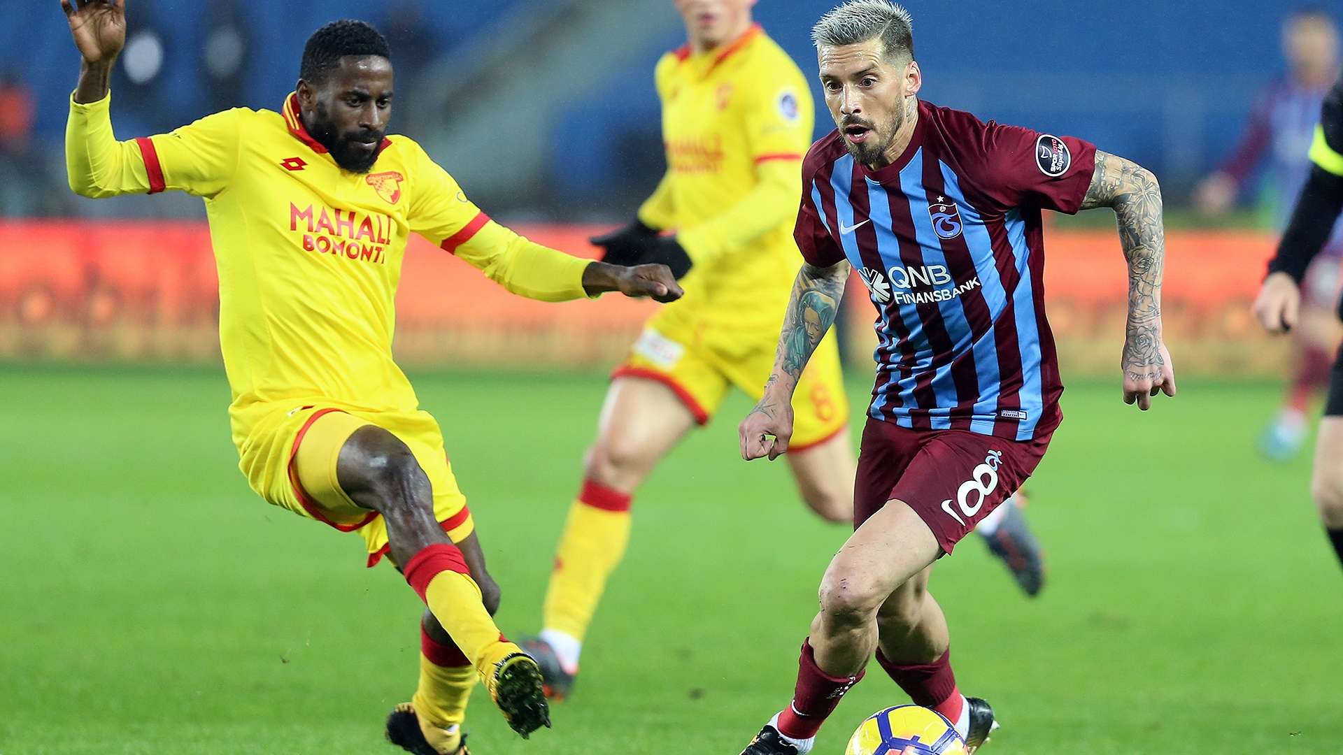 Andre Poko Jose Sosa Trabzonspor Goztepe 020152018