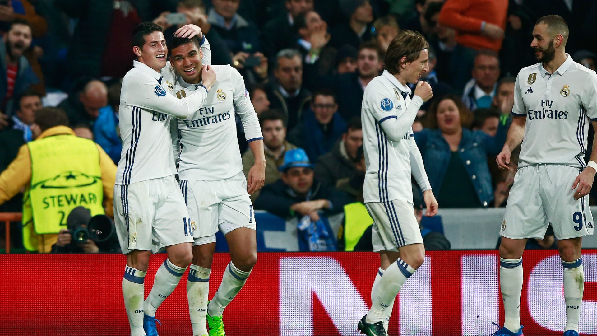 James Casemiro Modric Benzema Real Madrid Napoli Champions League