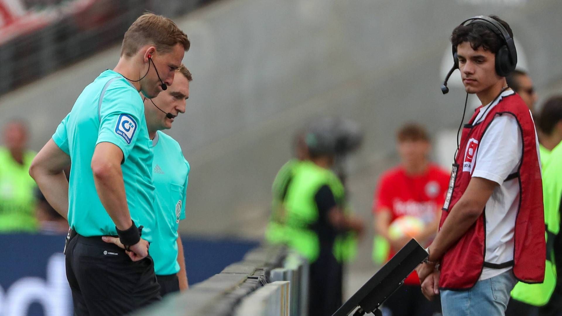 GER ONLY Martin Petersen VAR Videobeweis