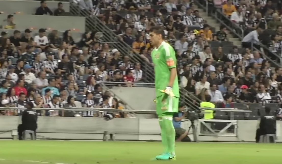 Nahuel Guzmán Tigres 201117