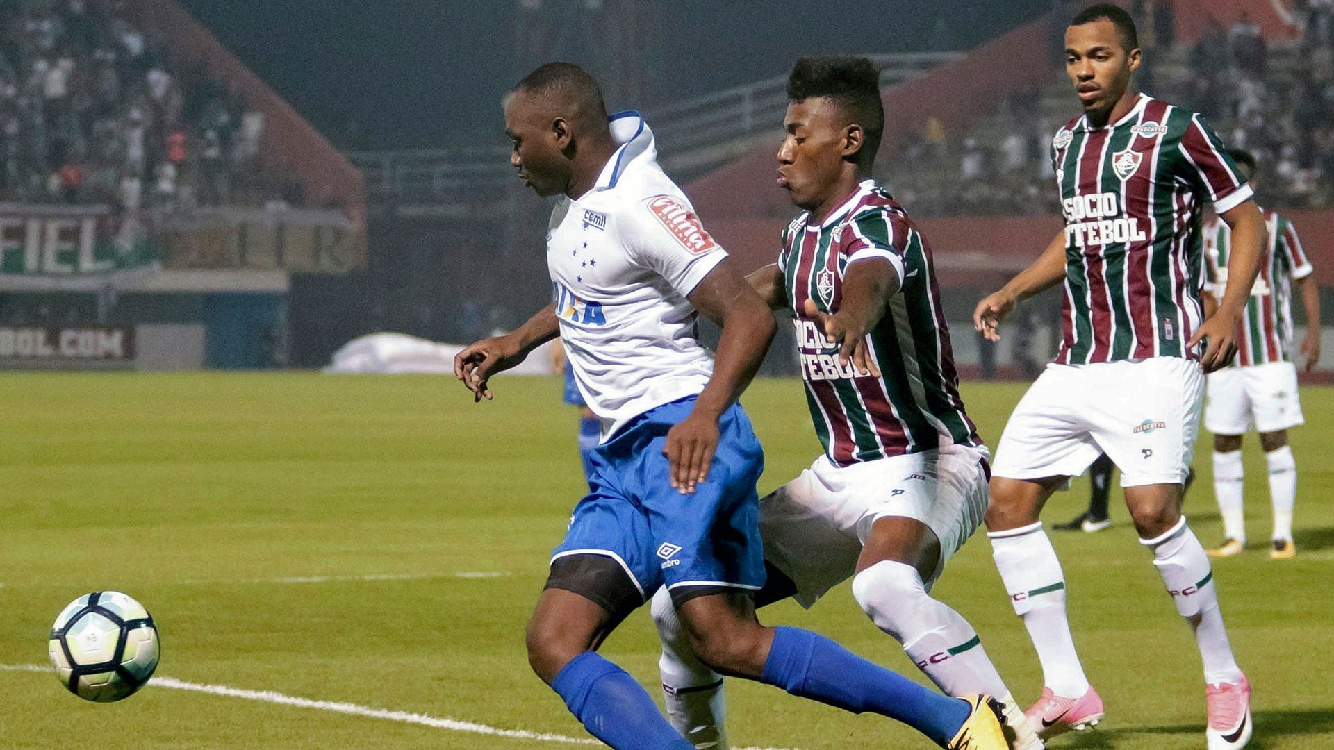 Leo Sassa Fluminense Cruzeiro Brasileirao Serie A 20072017