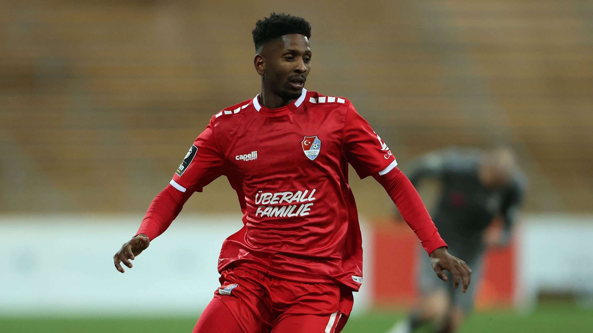 Türkgücü München empfängt in der 3. Liga den 1. FC Kaiserslautern.