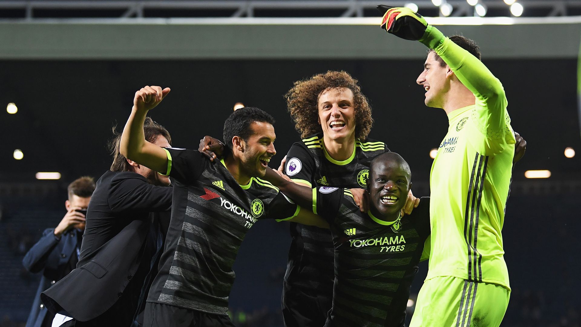 Chelsea celebrates title, 12052017