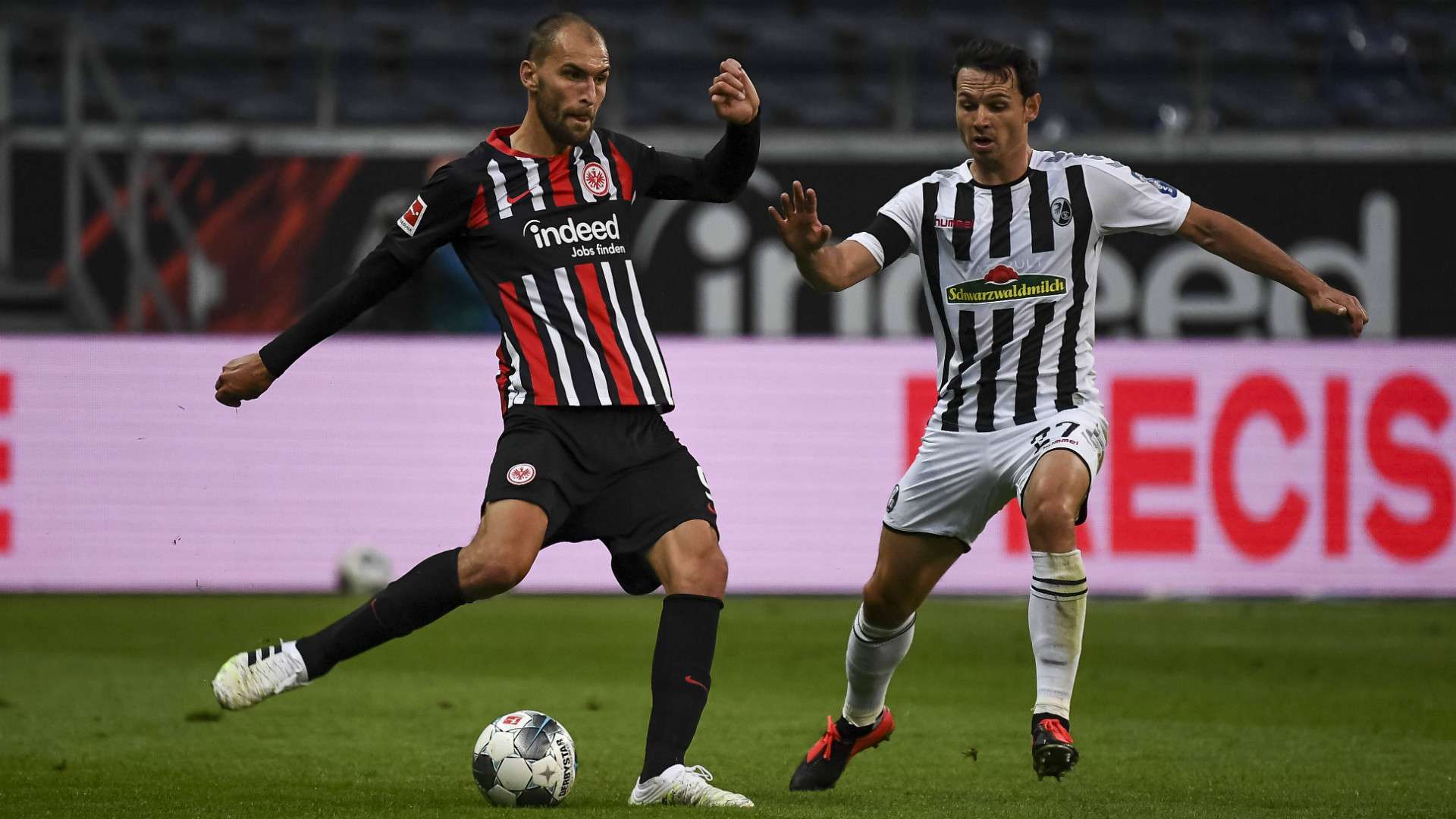 GERMANY ONLY: BAS DOST EINTRACHT FRANKFURT NICOLAS HÖFLER FREIBURG BUNDESLIGA 26052020