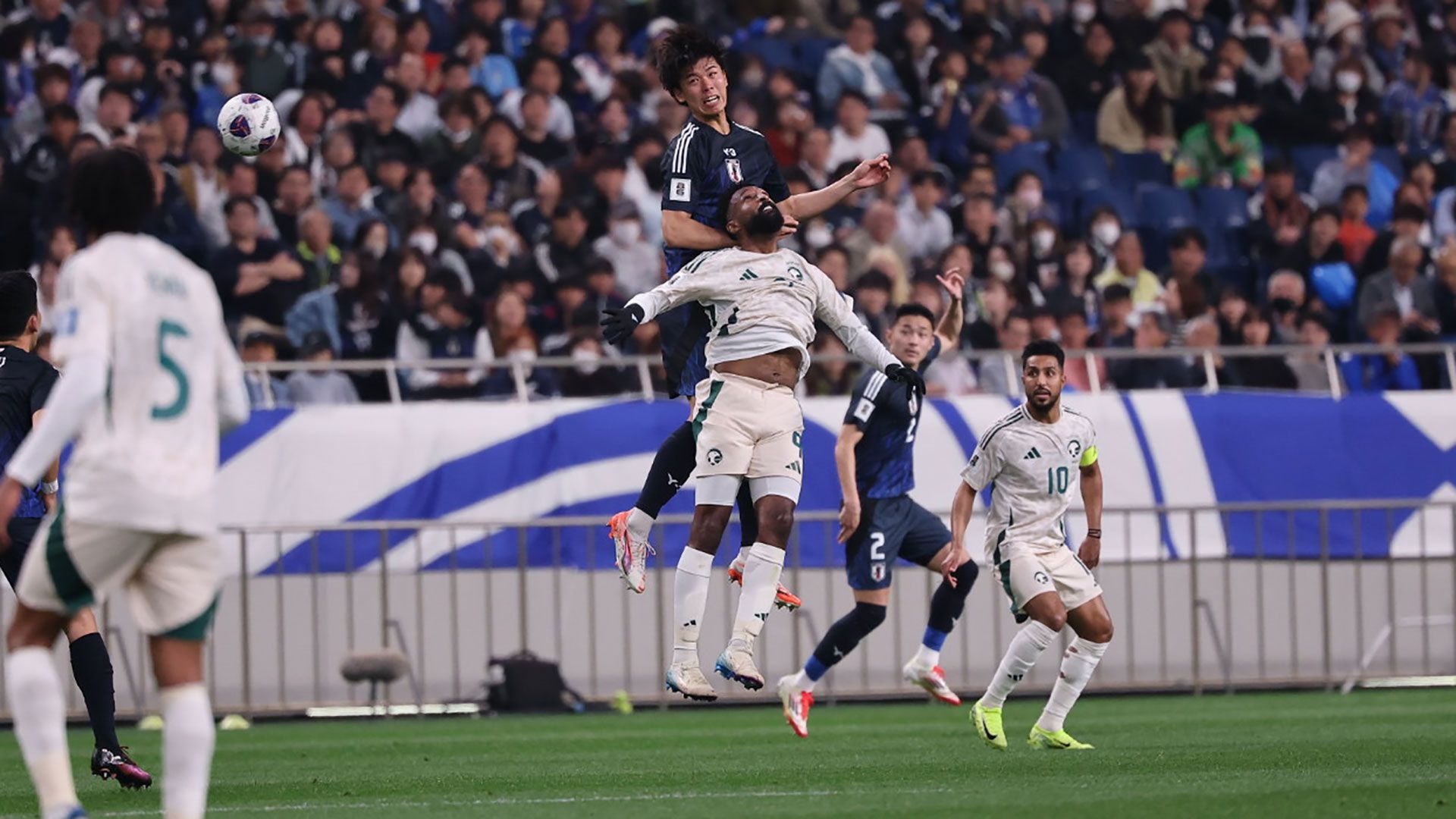 サッカー移民 : 王国から来た伝道師たち Amazon.com: サッカー移民―王国から来た伝道師たち (サッカー