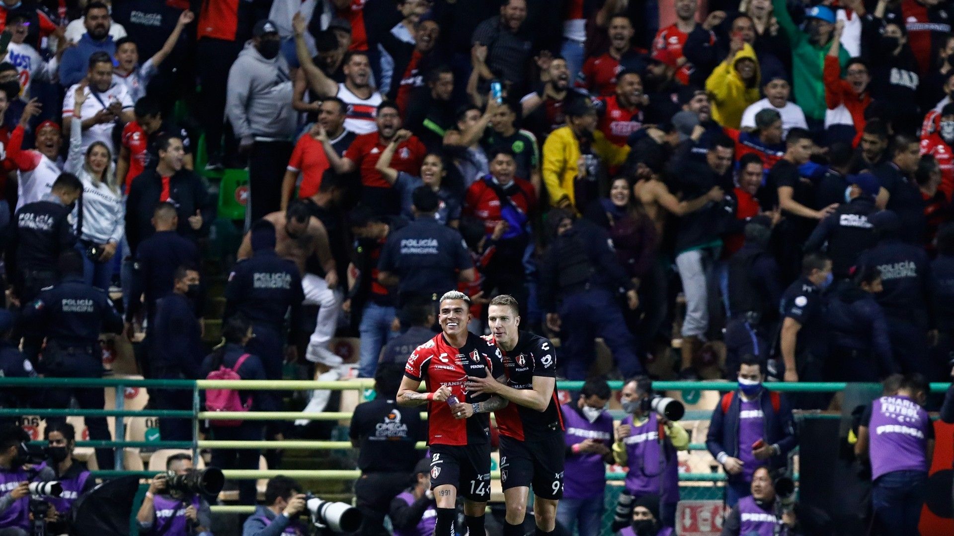 Julio Fuch Luis Reyes Atlas Apertura 2021