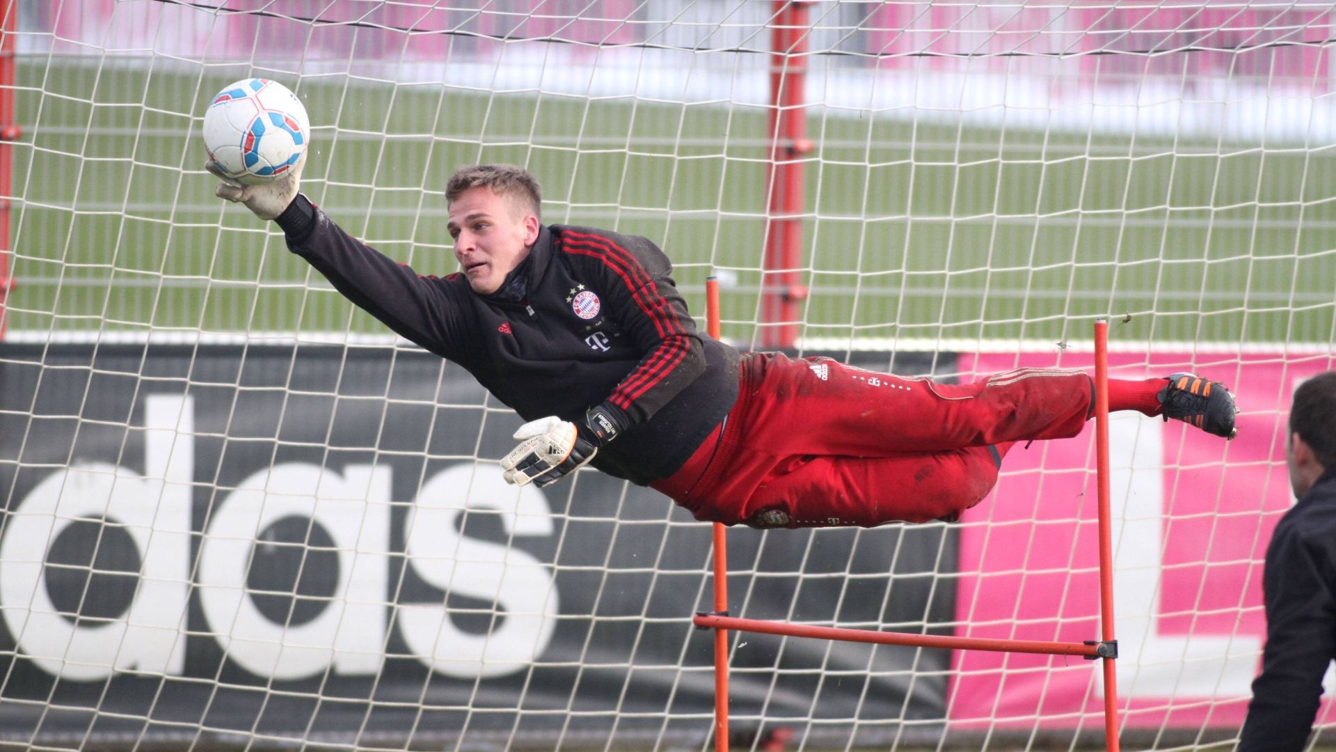 ONLY GERMANY Rouven Sattelmaier