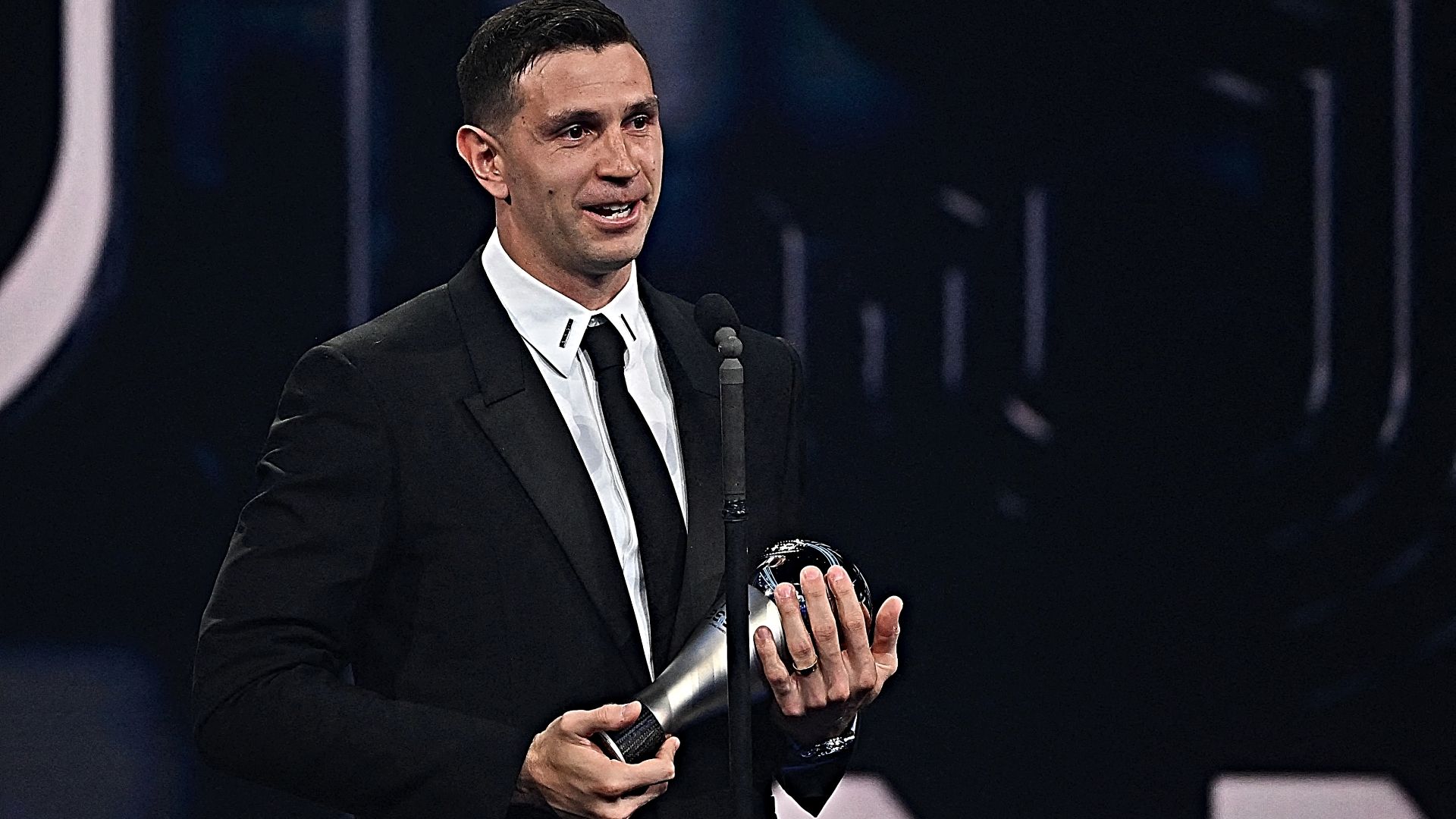 Emiliano Martinez The Best