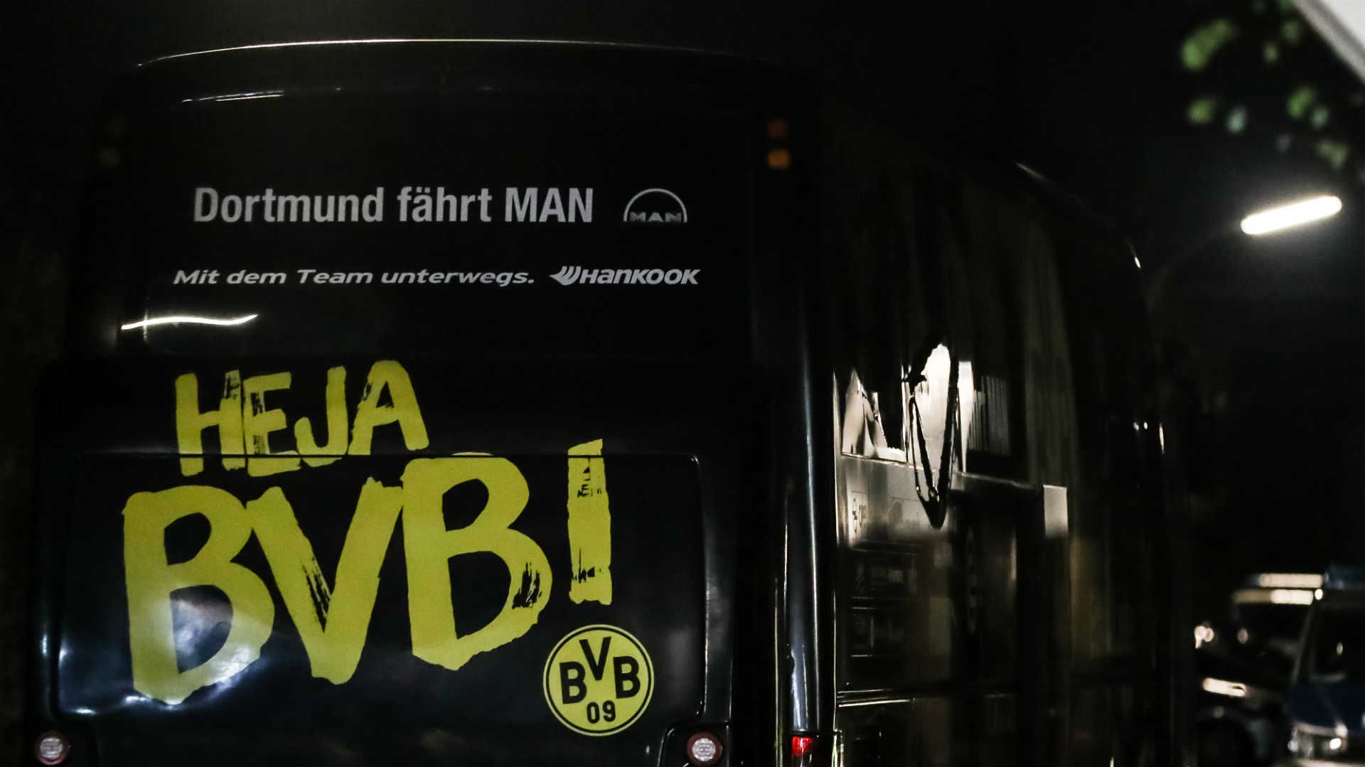 2017-04-19-bvb-bus