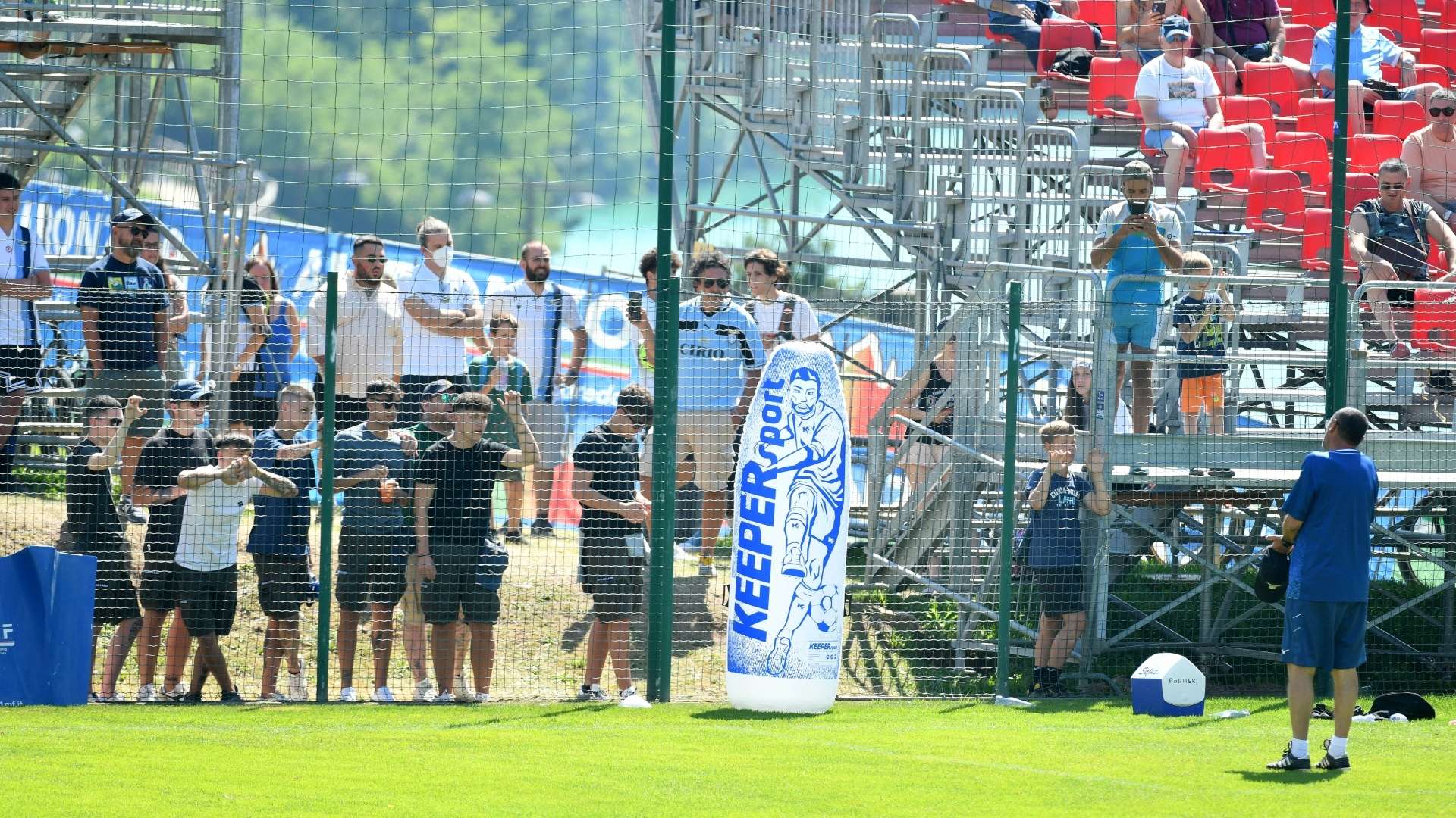 Sarri training Lazio fans
