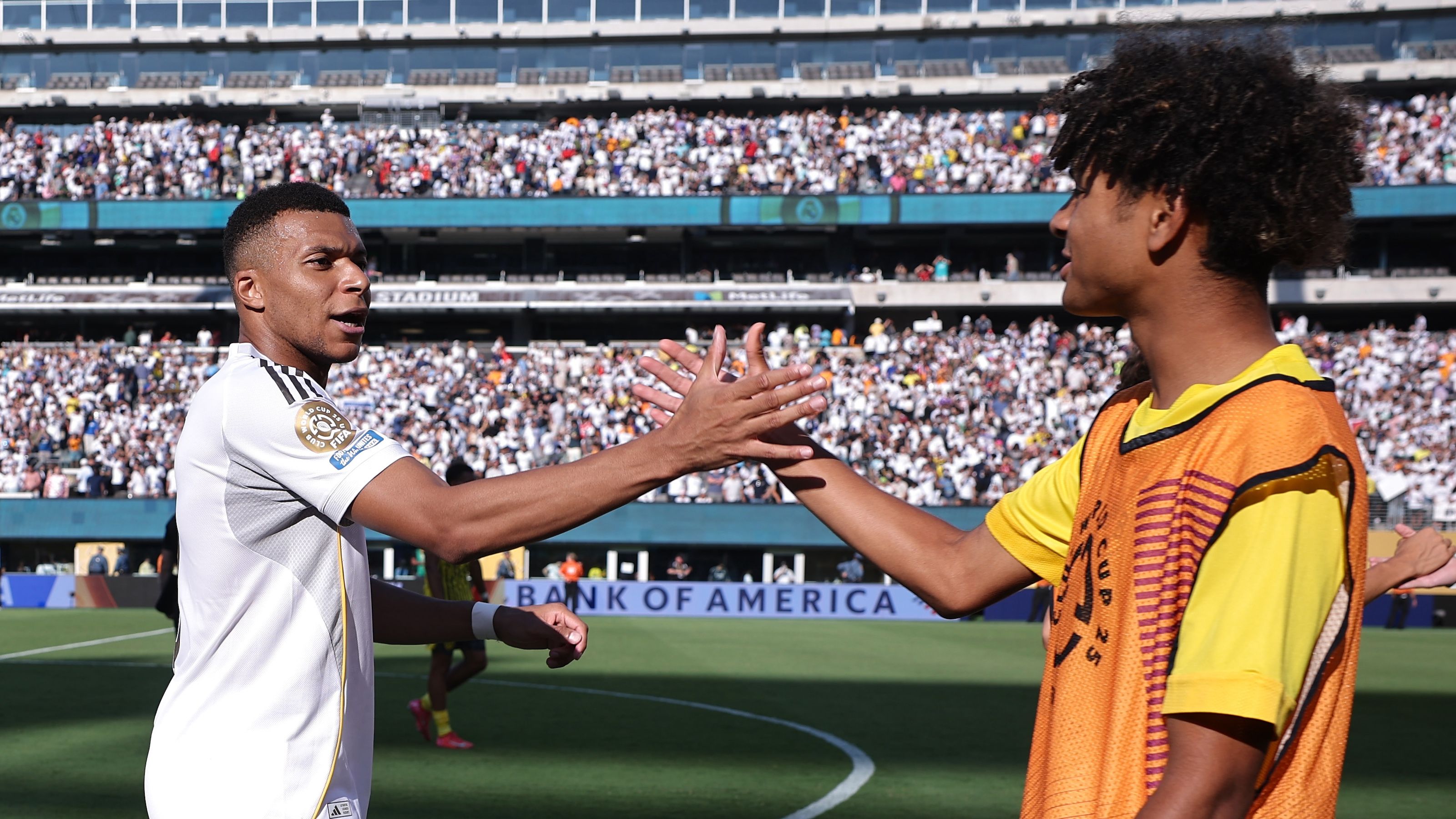 Kylian Mbappe, Mathis Albert