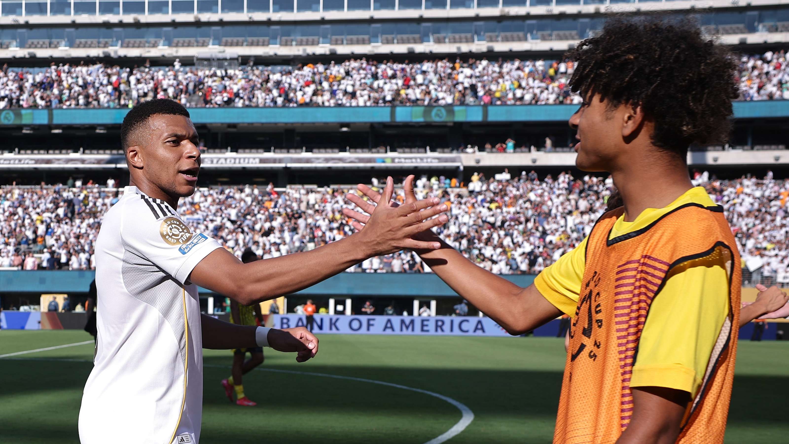 Kylian Mbappe, Mathis Albert