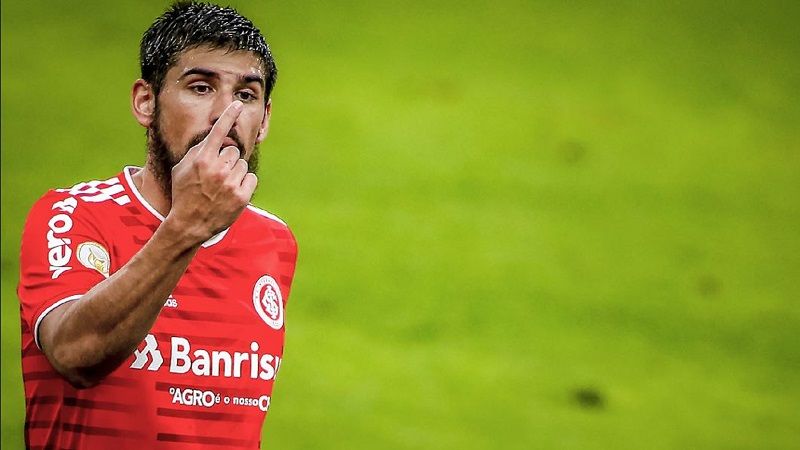 Bruno Mendez pelo Internacional