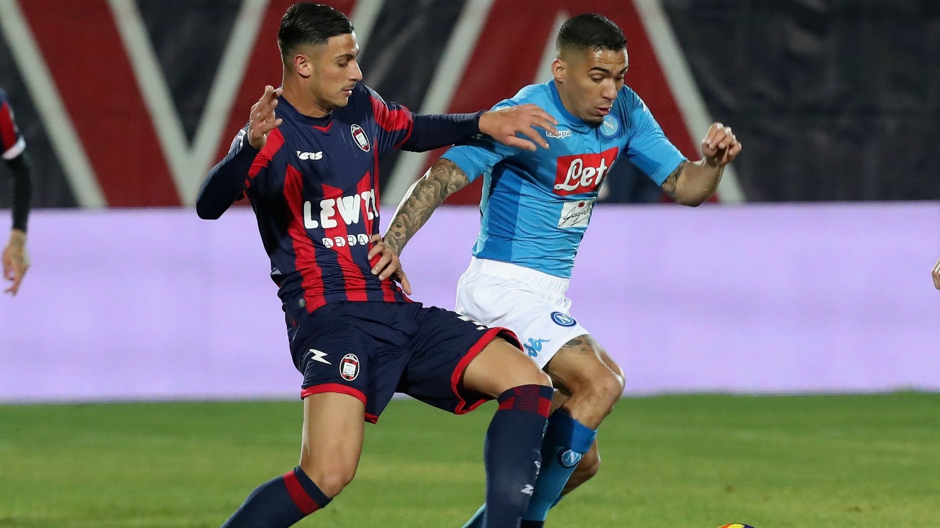 Rolando Mandragora Allan Crotone Napoli Serie A