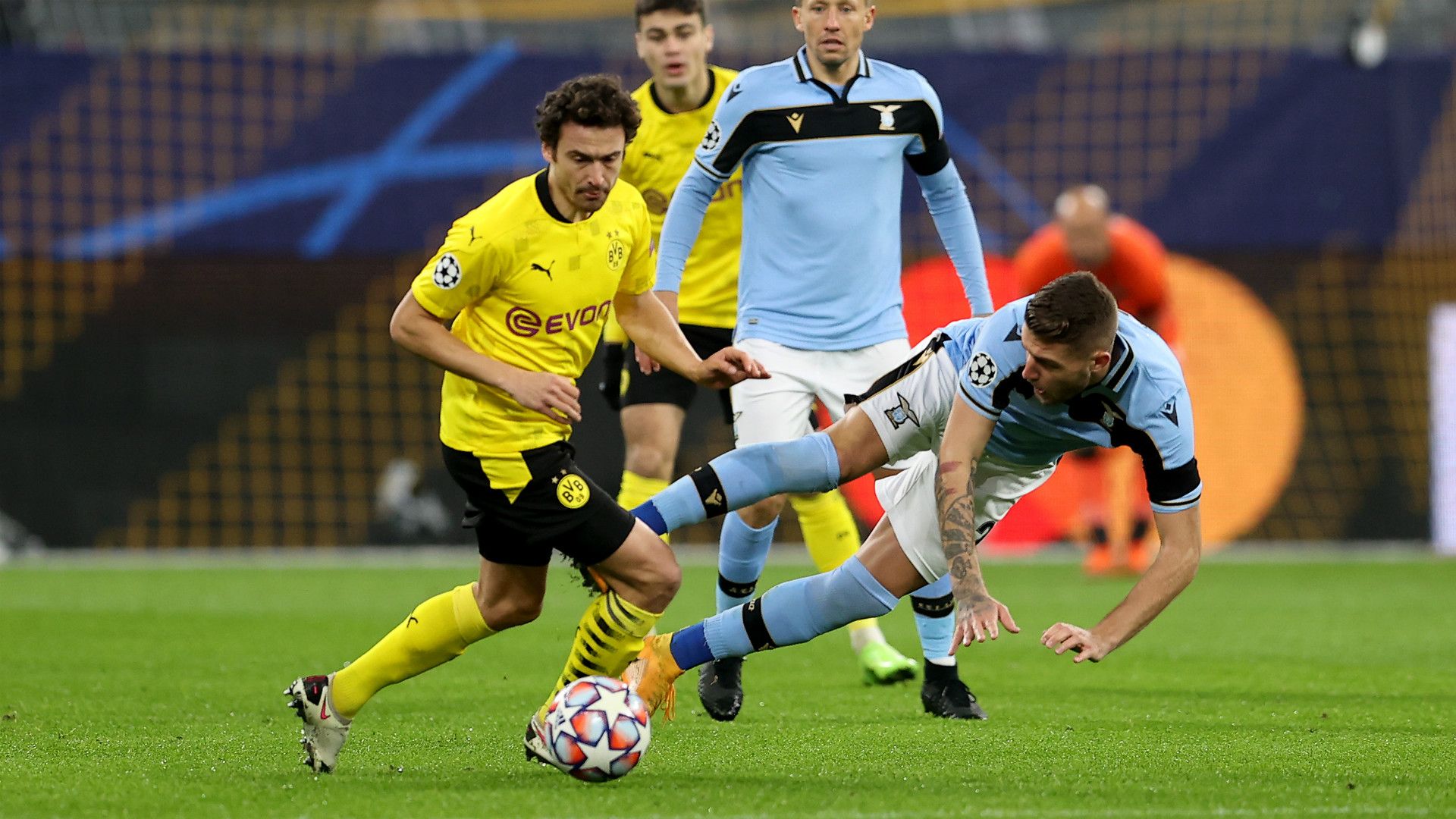 Thomas Delaney Dortmund Lazio 2020