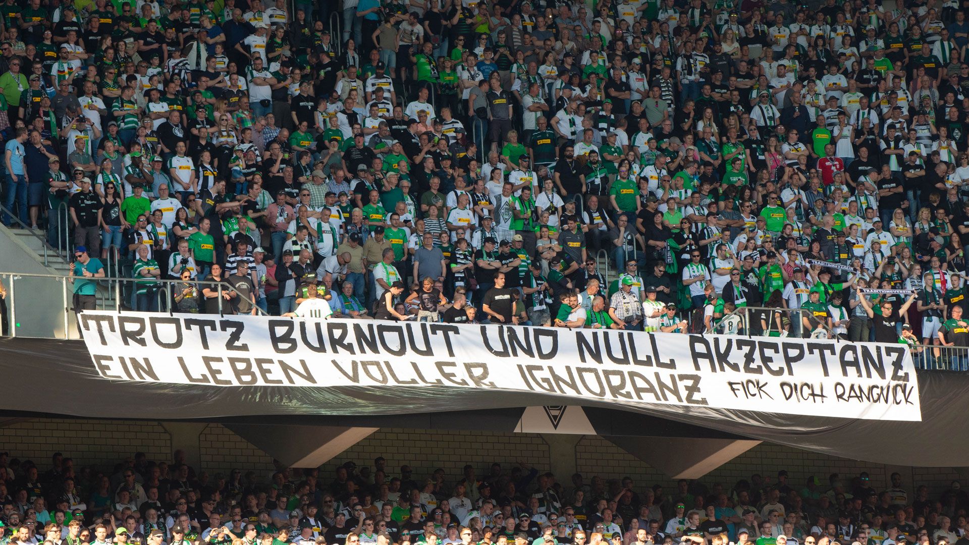 rangnick banner beleidigung burnout leipzig mönchengladbach