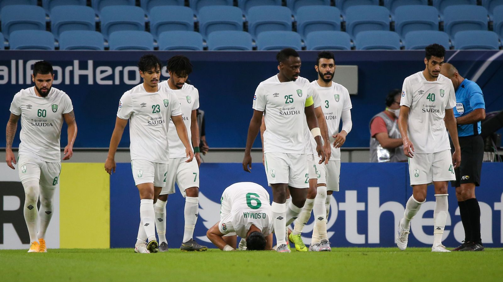 الأهلي شباب الأهلي دبي