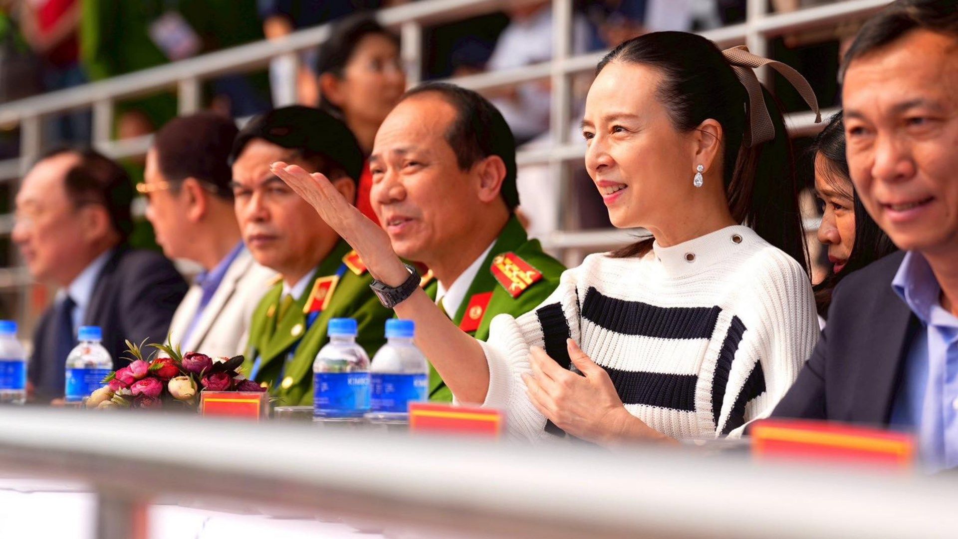 "มาดามแป้ง" นวลพรรณ ล่ำซำ