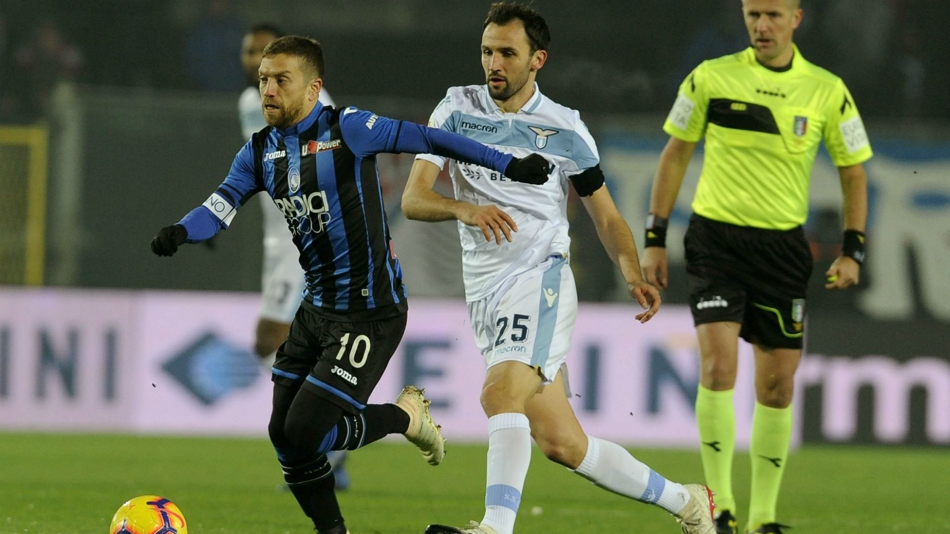 Alejandro Gomez Milan Badelj Atalanta Lazio Serie A