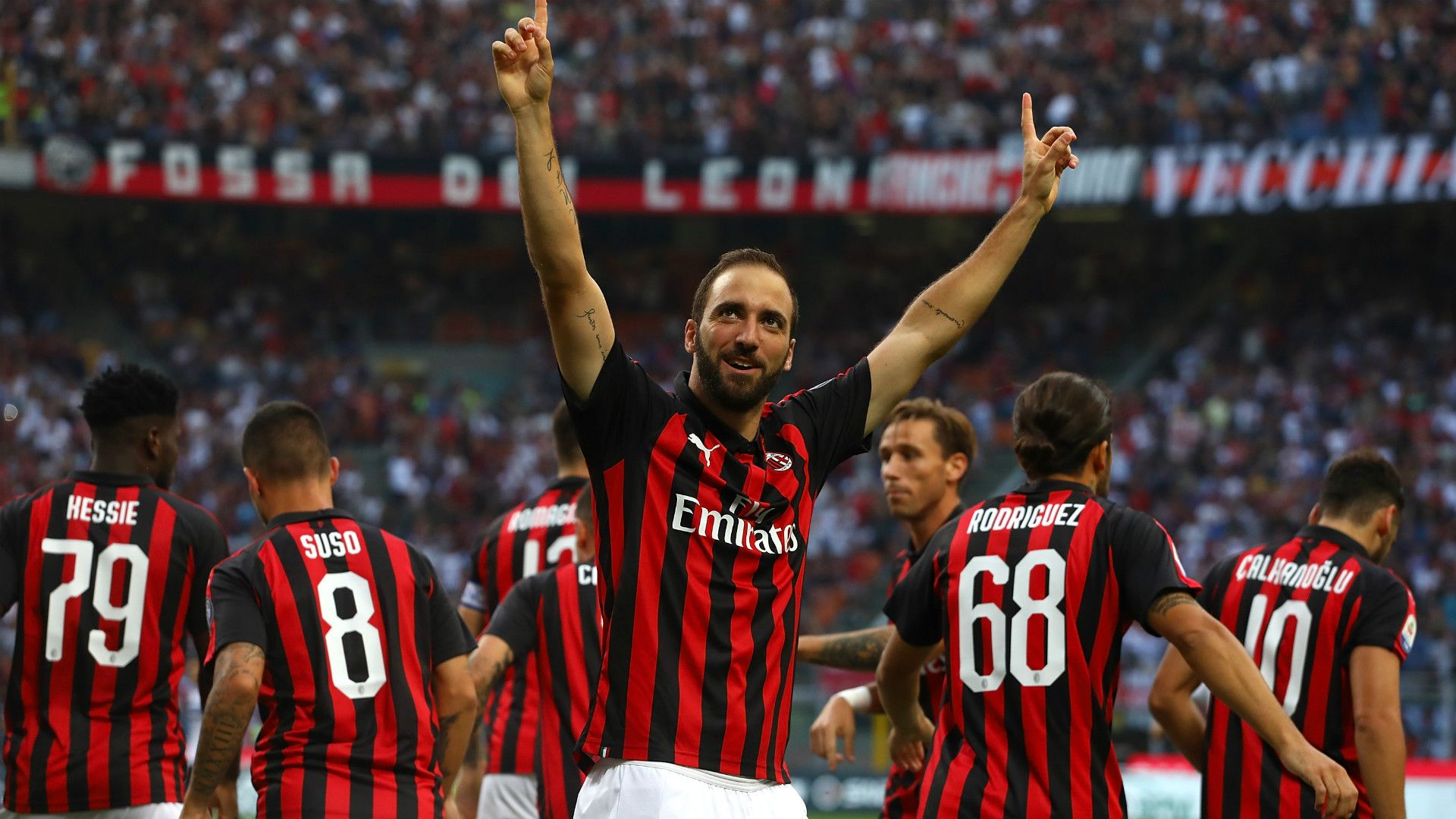 Milan Atalanta Higuain celeb