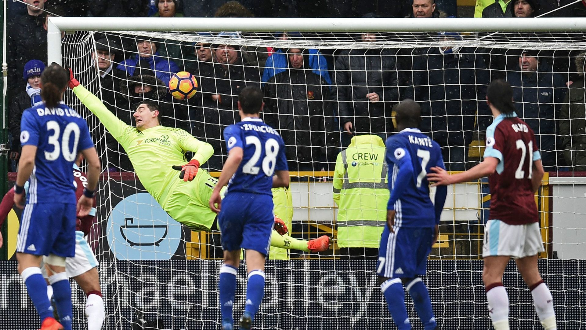 Thibaut Courtois Chelsea Burnley Premier League