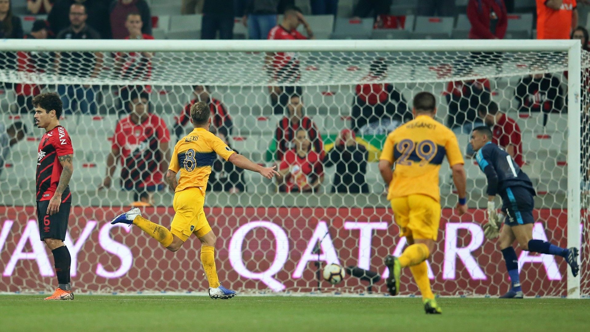 Alexis Mac Allister Athletico Paranaense Boca Copa Libertadores 24072019