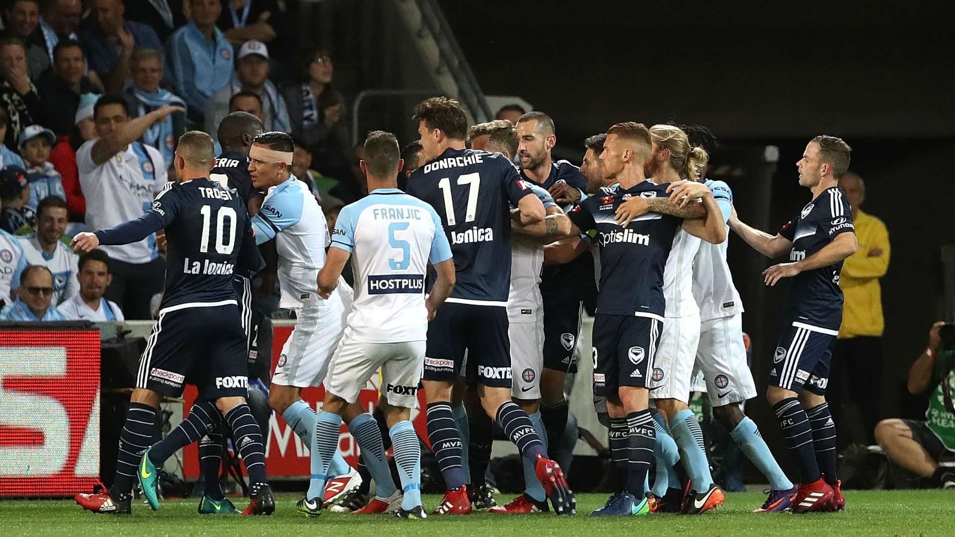 Melbourne City v Melbourne Victory A-League 17122016