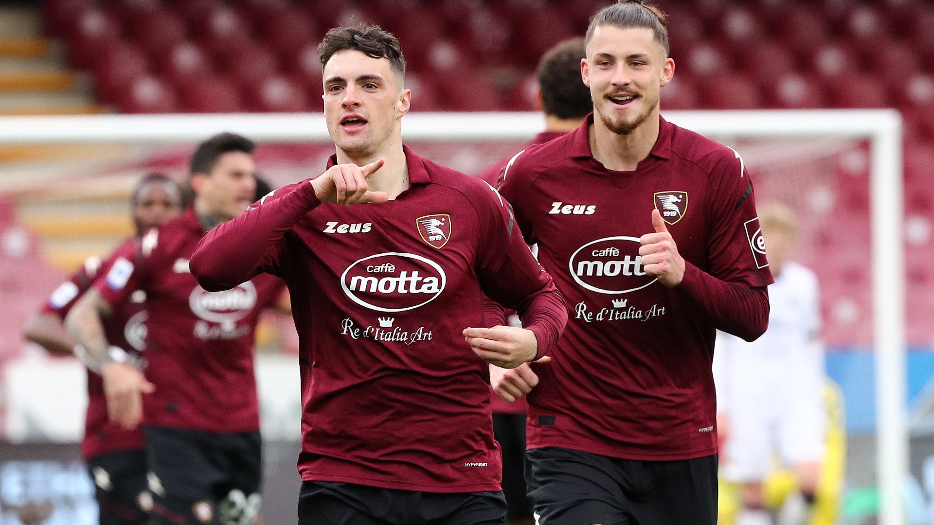 Zortea celebrate Salernitana Bologna Serie A