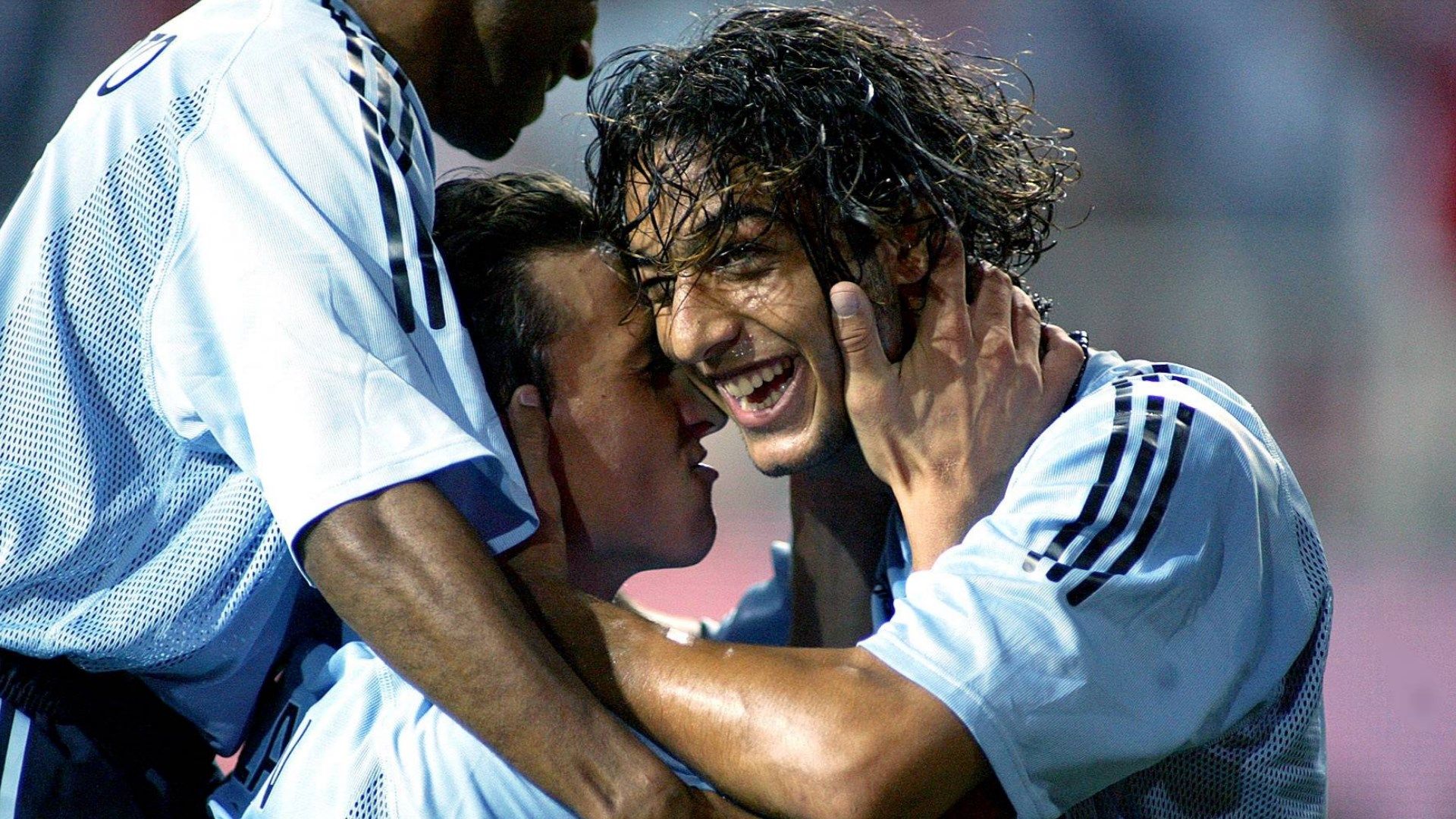 Mido Zlatan Ibrahimovic Ajax 2002