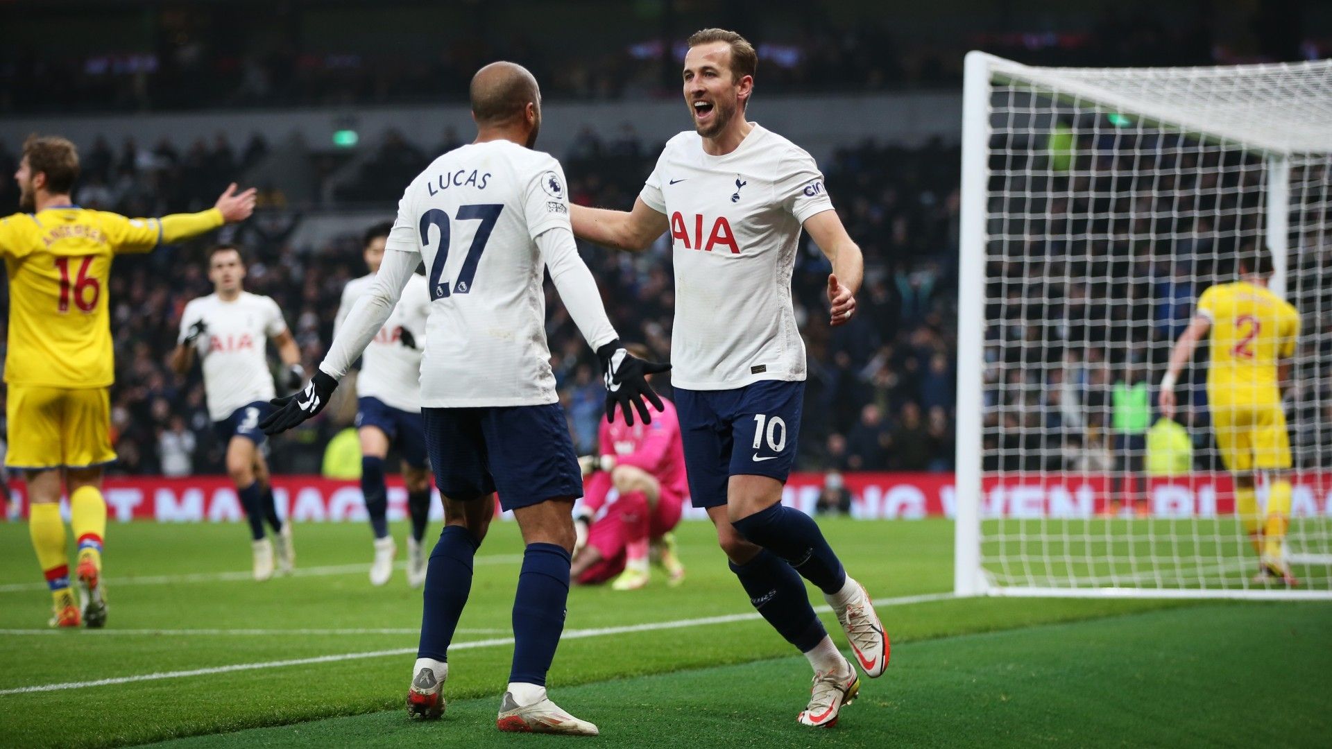 Harry Kane Lucas Moura Tottenham 2021-22