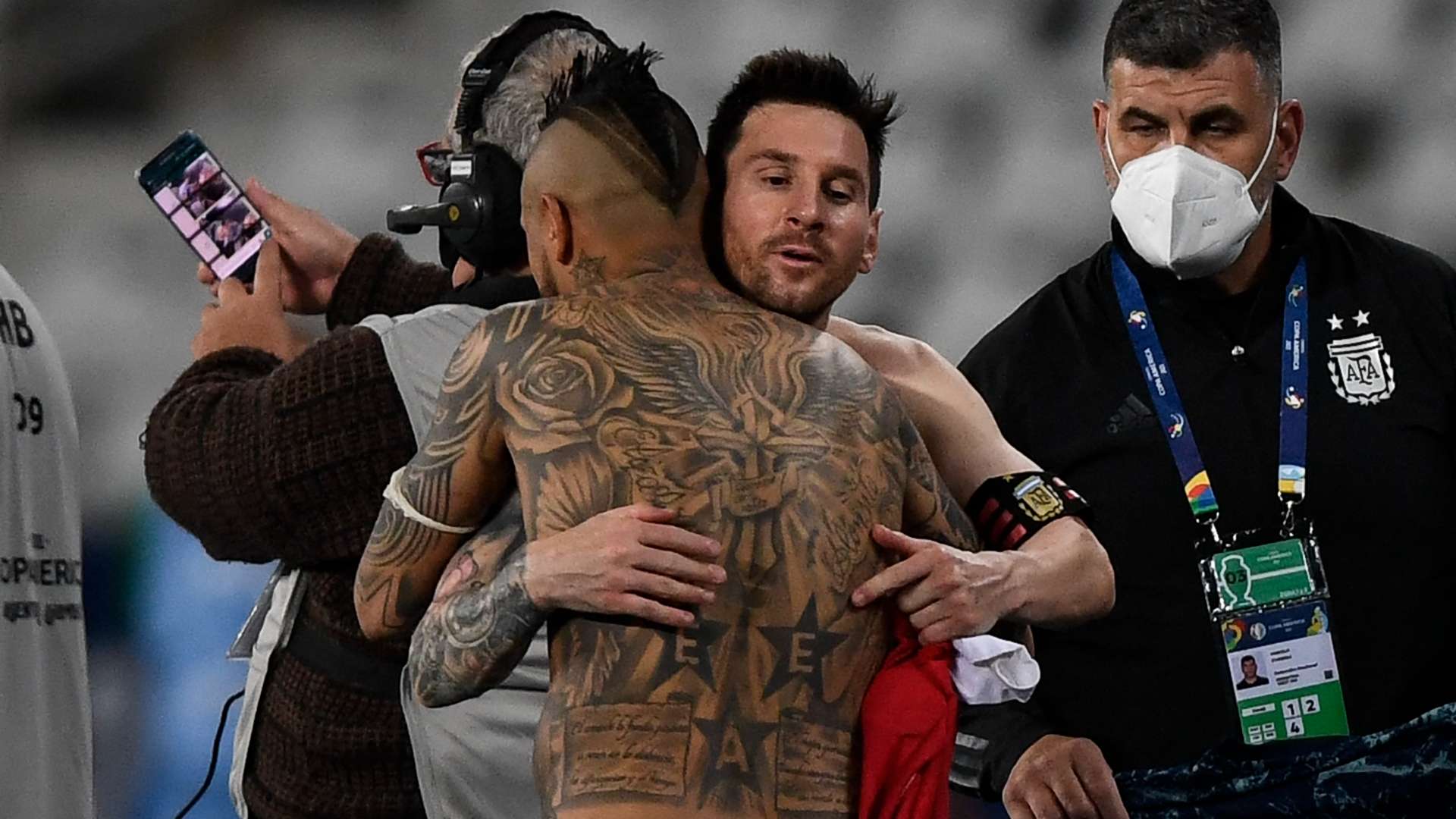 Arturo Vidal - Lionel Messi Argentina Chile Copa América 2021