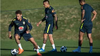 Neymar Gabriel Jesus Danilo Granja Comary Seleção 22 05 2018