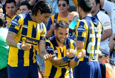 Sebastian Abreu Franco NiellRosario Central Newells Old Boys Campeonato de Primera Division 19102014