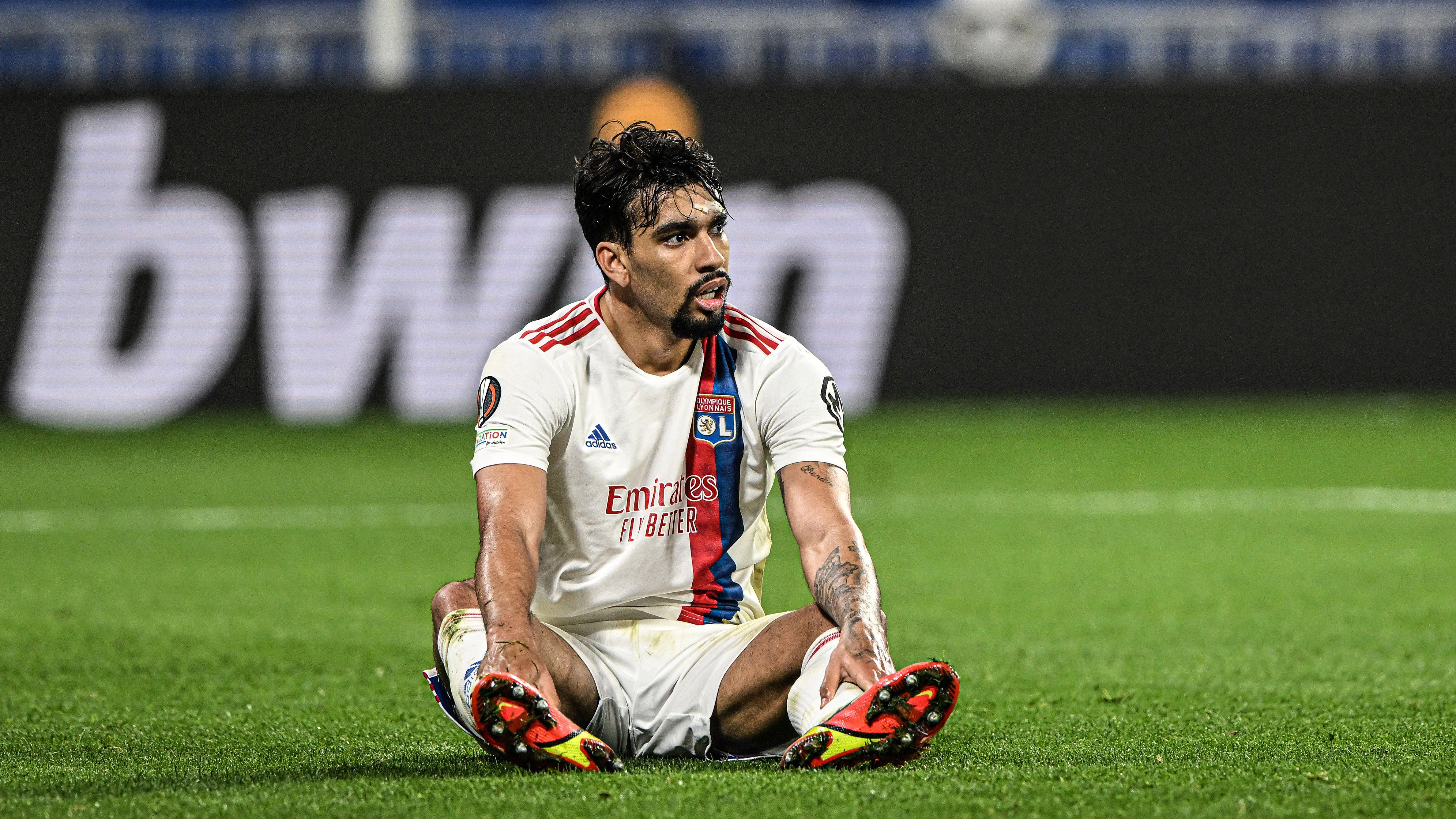 Paqueta Lyon react