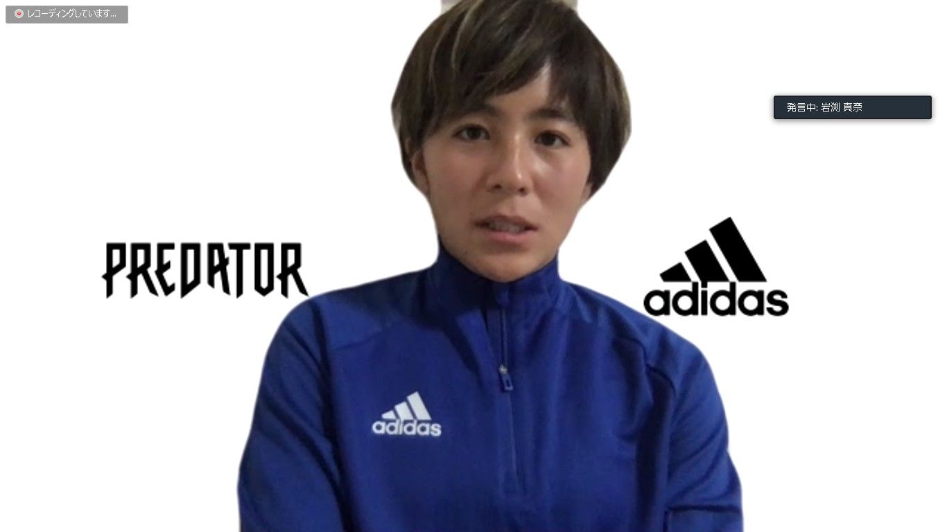 2201223-mana-iwabuchi