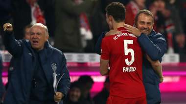 Hansi Flick Benjamin Pavard FC Bayern München