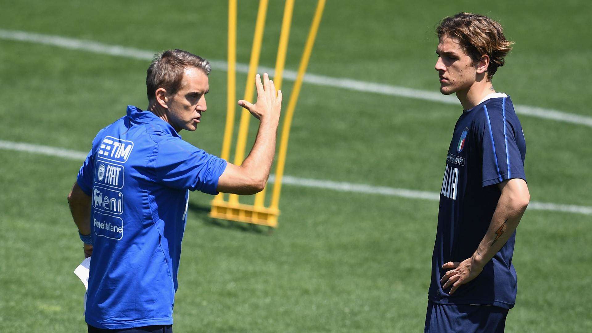2019-09-03-italy-roberto-mancini-nicolo-zaniolo