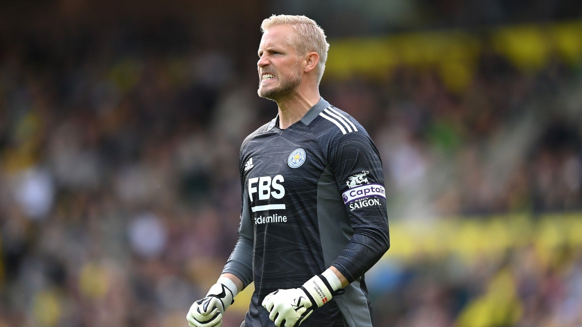 Kasper Schmeichel Norwich vs Leicester Premier League 2021-22