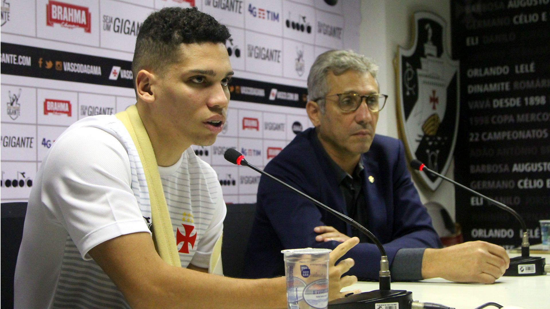 Paulinho Campello Vasco 27 04 2018