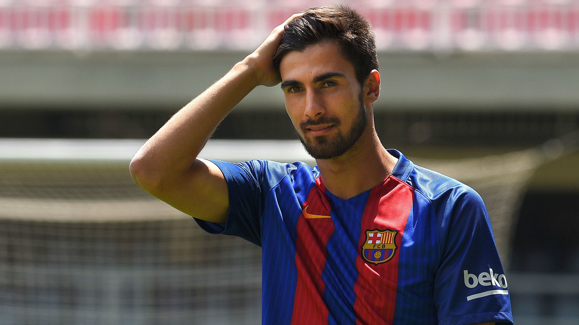 Andre Gomes Barcelona Unveiling 27072016