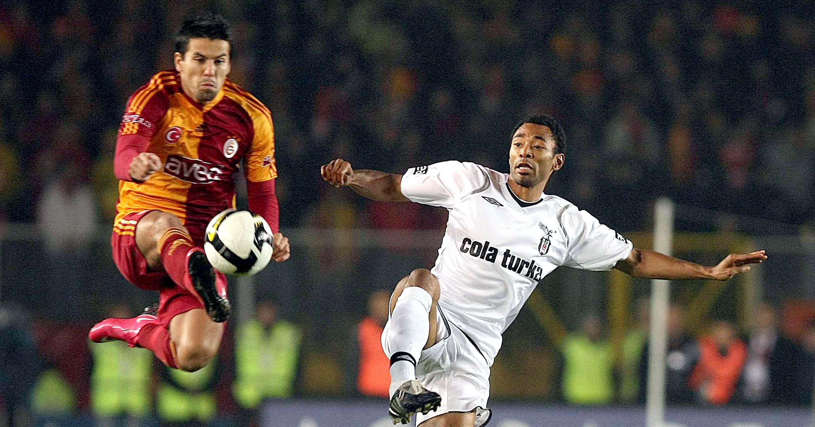 Milan Baros & Edouard Cisse Galatasaray vs. Besiktas 12/21/08
